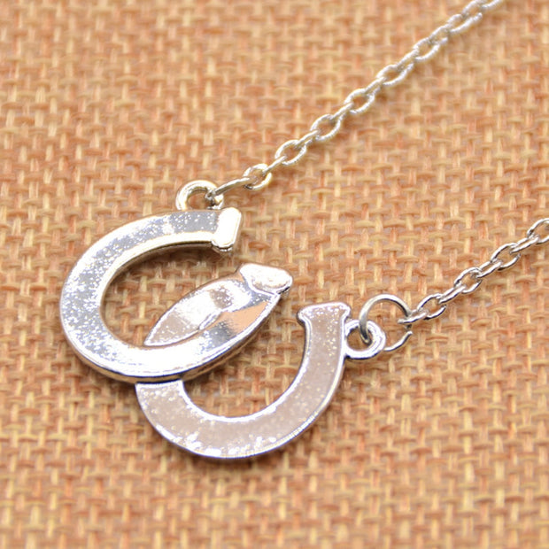 lychee Horse Hoof Necklace Lucky Rhinestone Double Black White Color Horseshoe Pendant Necklace Jewellery